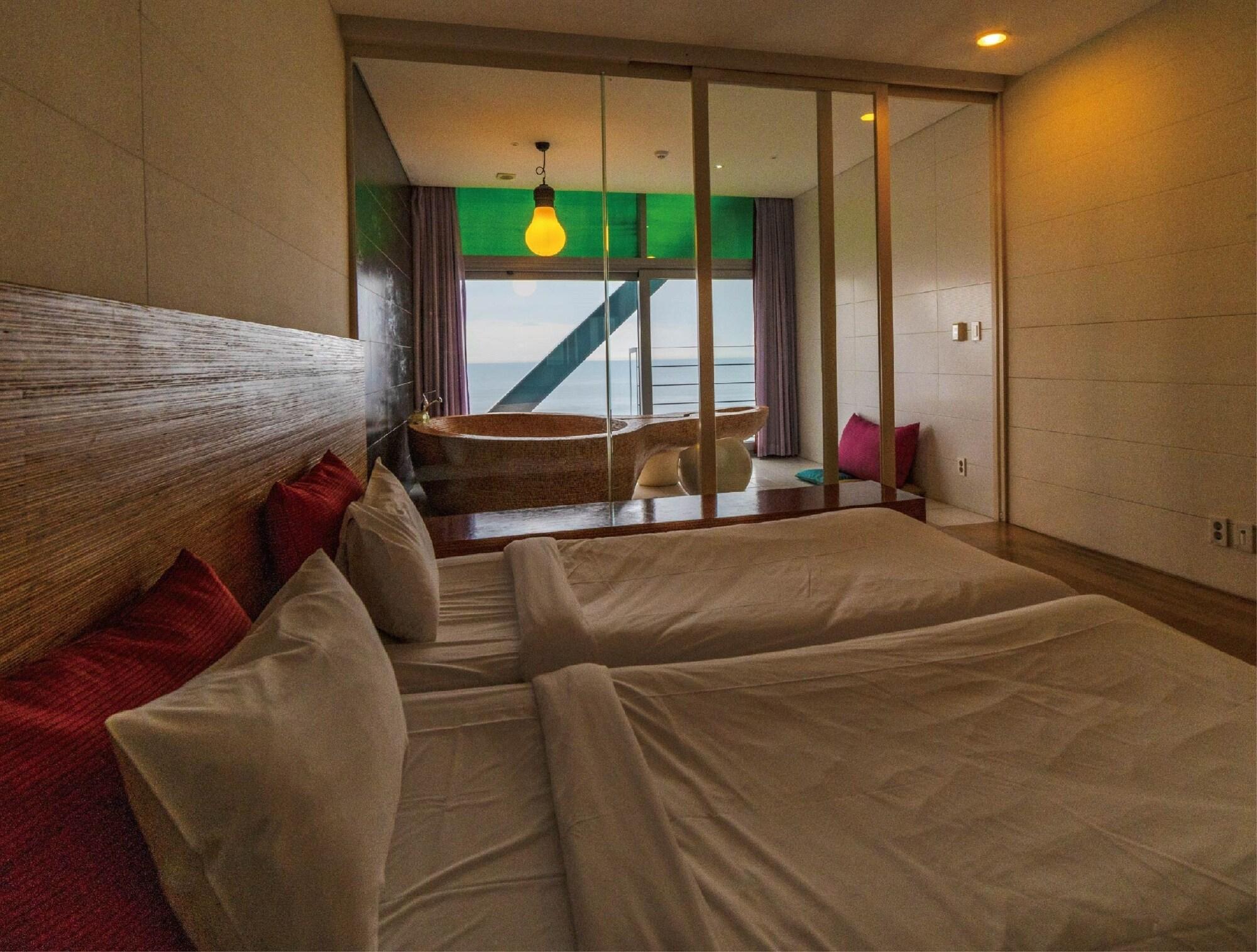 Haslla Art World Museum Hotel Gangneung Extérieur photo