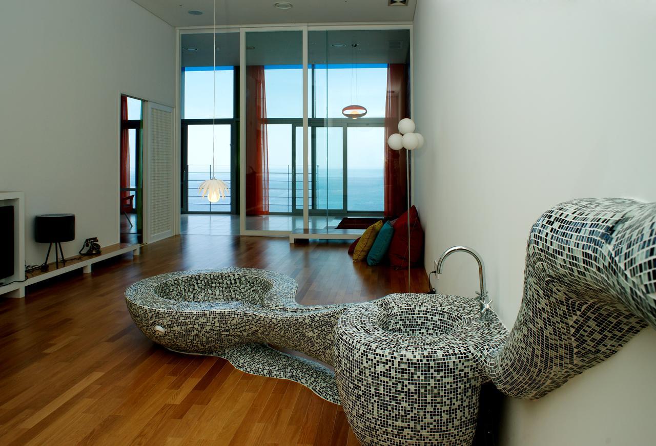 Haslla Art World Museum Hotel Gangneung Extérieur photo